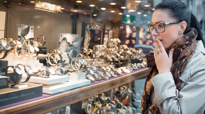 teaseratkluxusmarkt © Shutterstock